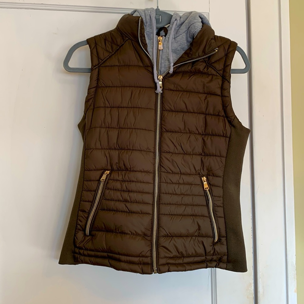 YMI COLLECTION Warm puffer vest size M